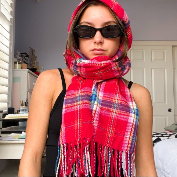 NWT Classic Red Plaid Blanket Scarf - Picture 1 of 5